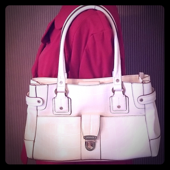 Liz Claiborne Handbags - Liz Claiborne White fauxLeather Tote Satchel Purse